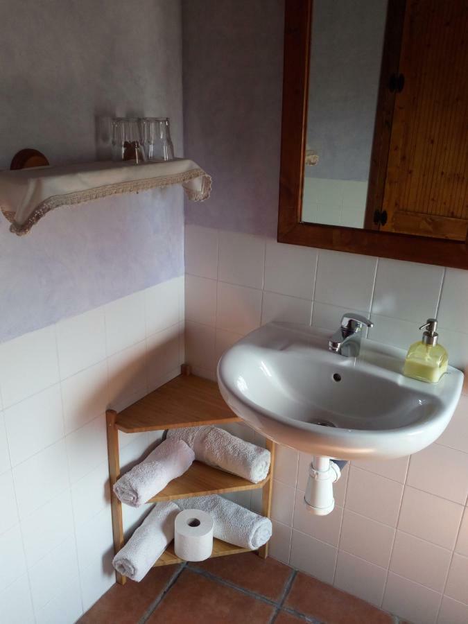 Casa Oliban Guest House Arbanies ภายนอก รูปภาพ